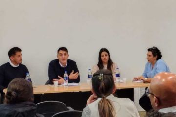 Visita de representantes de Fiscalía a la localidad de Camarones