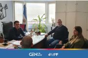 Reunión entre el fiscal Jefe, profesionales de Resolución Alternativa de Conflictos y Policía Comunitaria