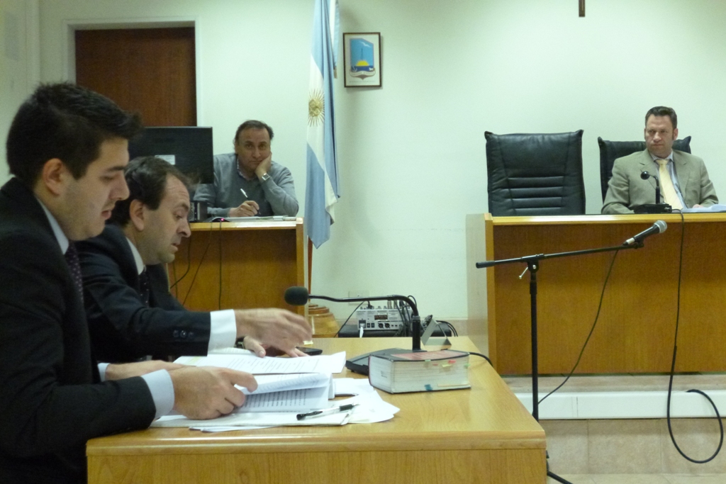 funcionario_fiscal_y_juez_ch