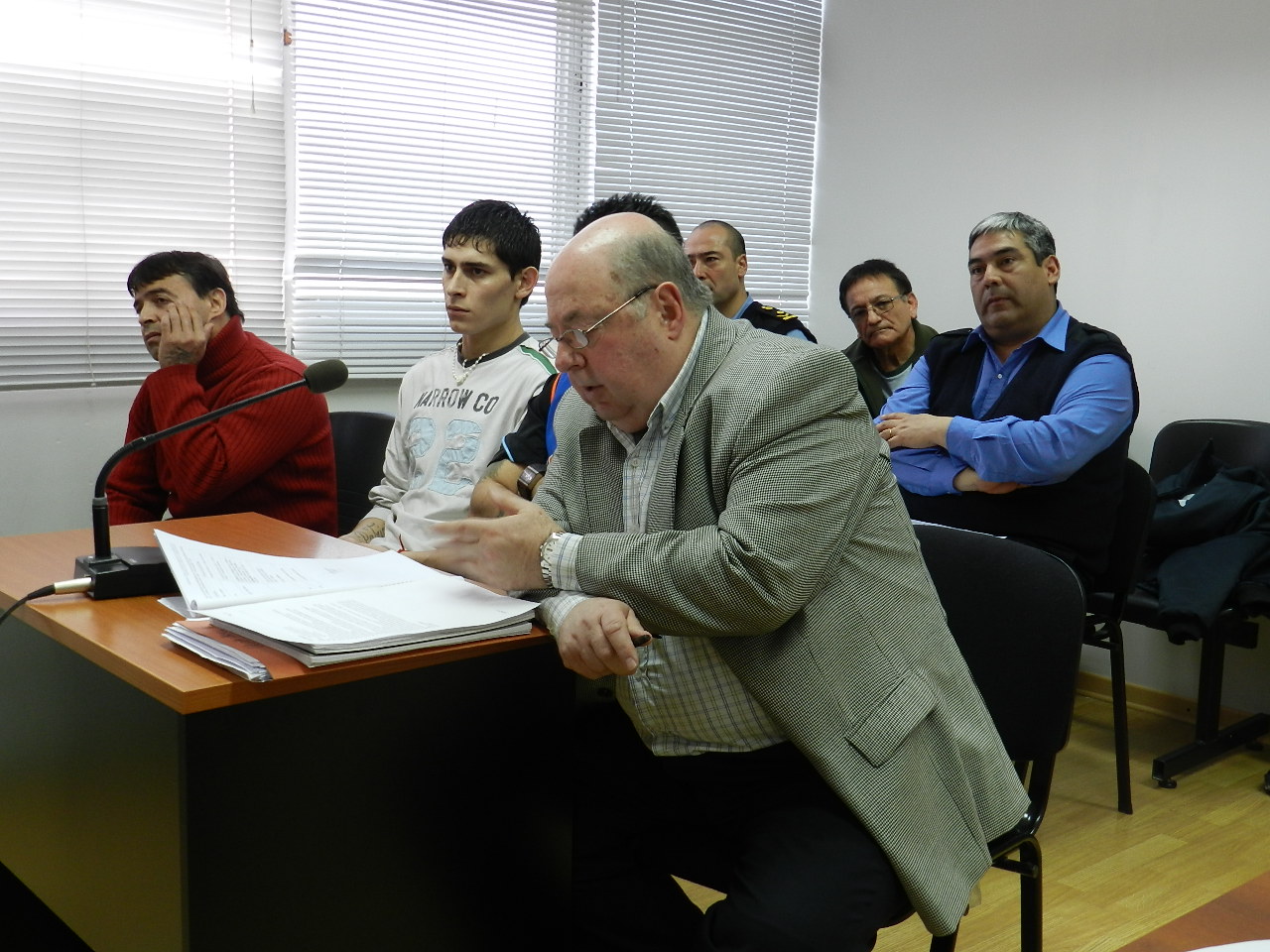 Bellorini junto a los detenidos