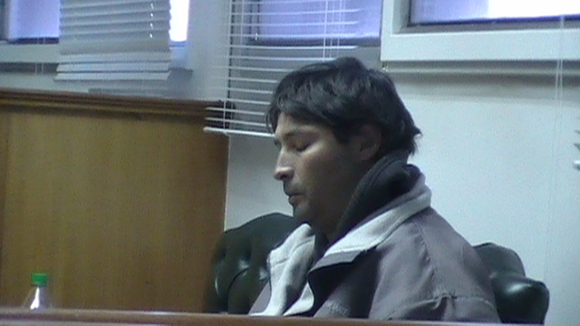 El imputado espera inicio de audienca
