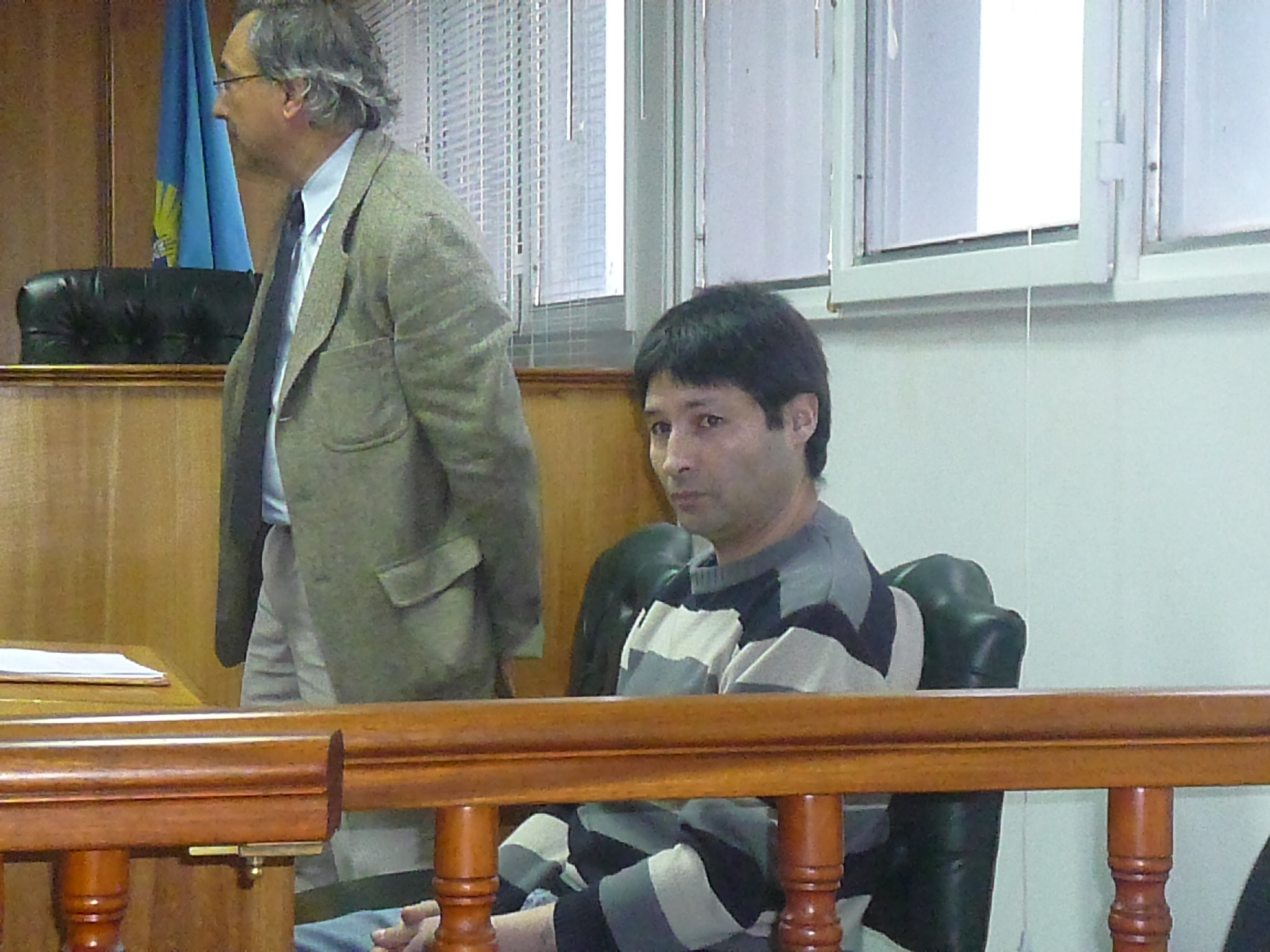 El condenado Horacio Blanco con su defensor