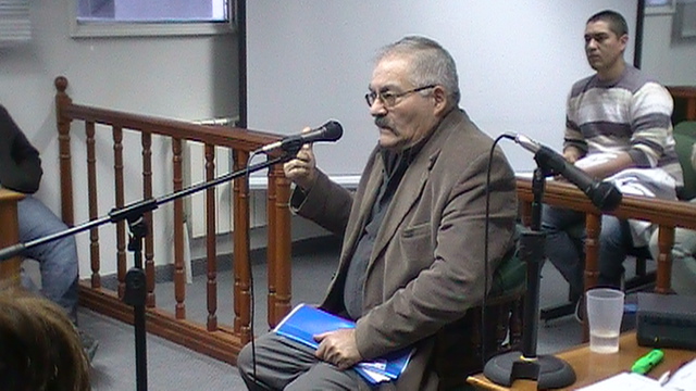 El doctor Herminio González deponiendo en el juicio
