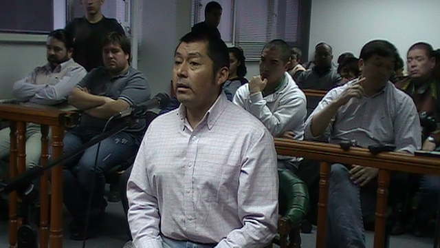 César Antillanda declara, detrás los acusados