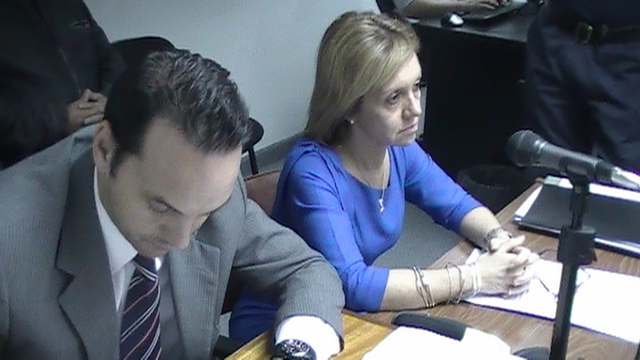 La fiscal jefe Silvia Pereira y el funcionario Lucas Koltsch