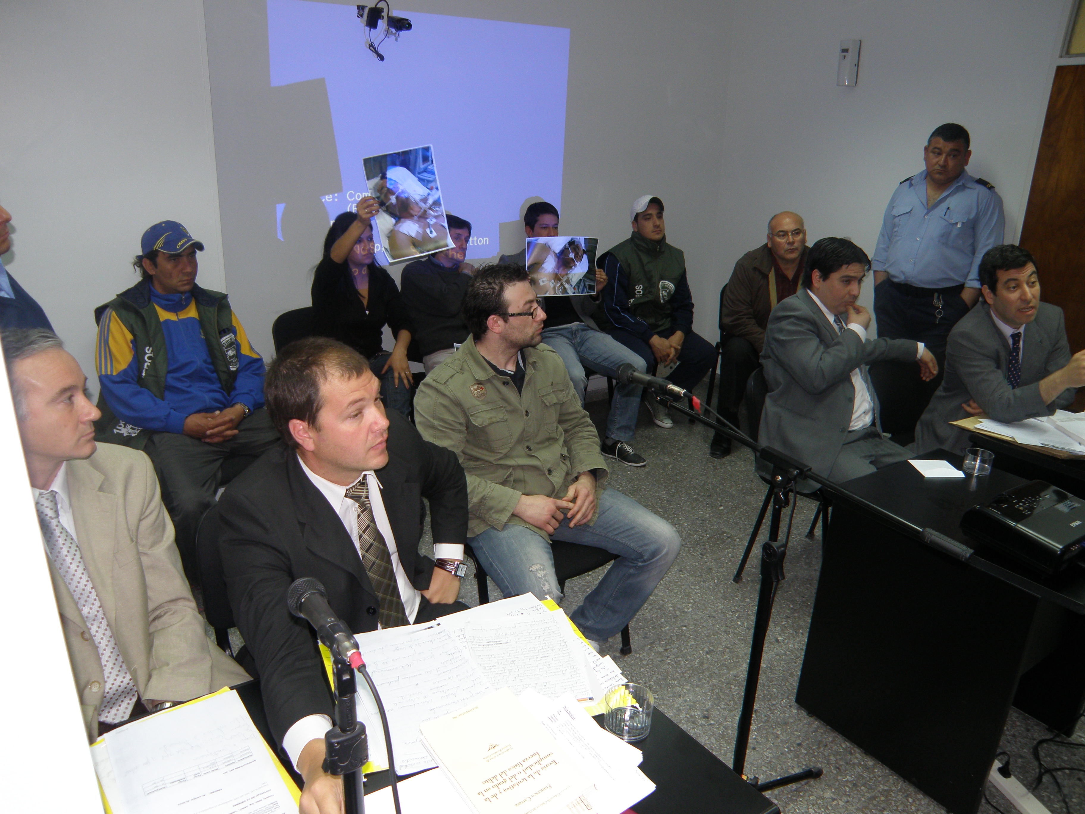 Audiencia de revisión con un trabajador de boliche imputado