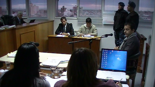 Rey mira, Espiasse habla