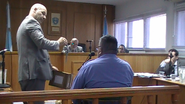 El fiscal Rodríguez exhibe elementos ante testigos