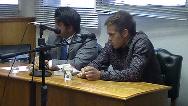 El acusado Monsalve junto a su abogado defensor