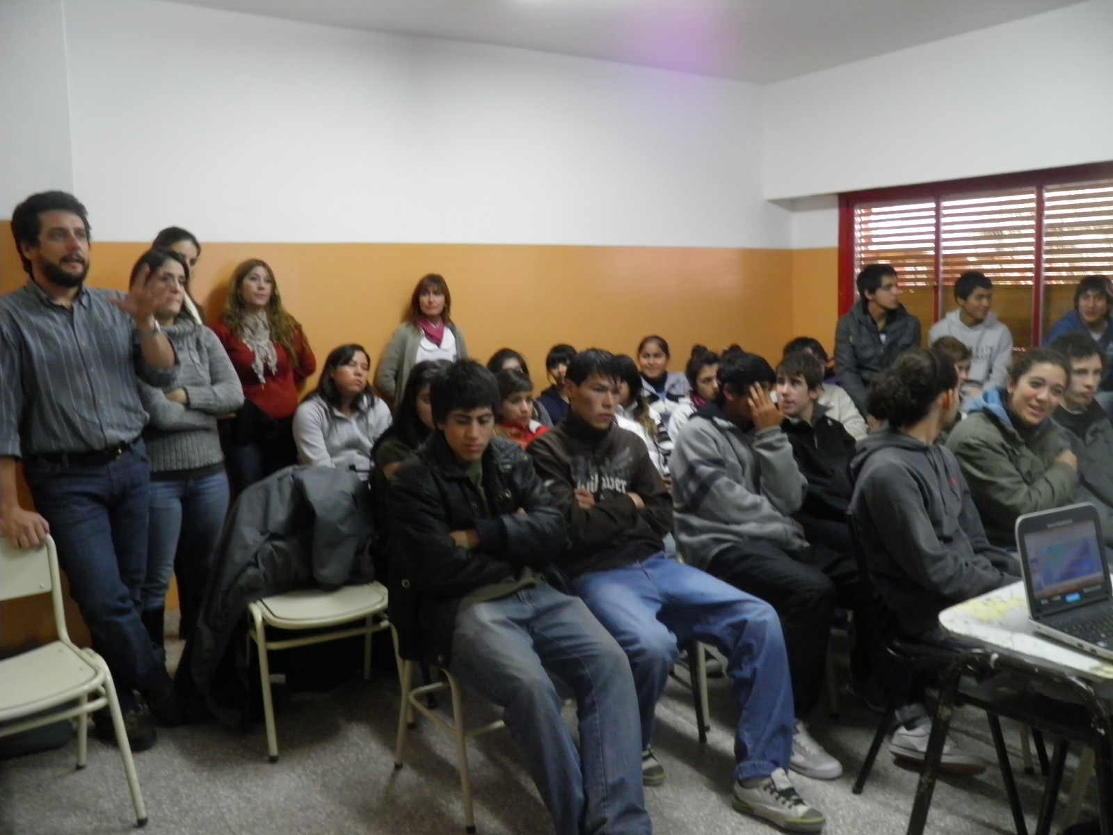 Otra vista del alumnado asistente en Gaiman