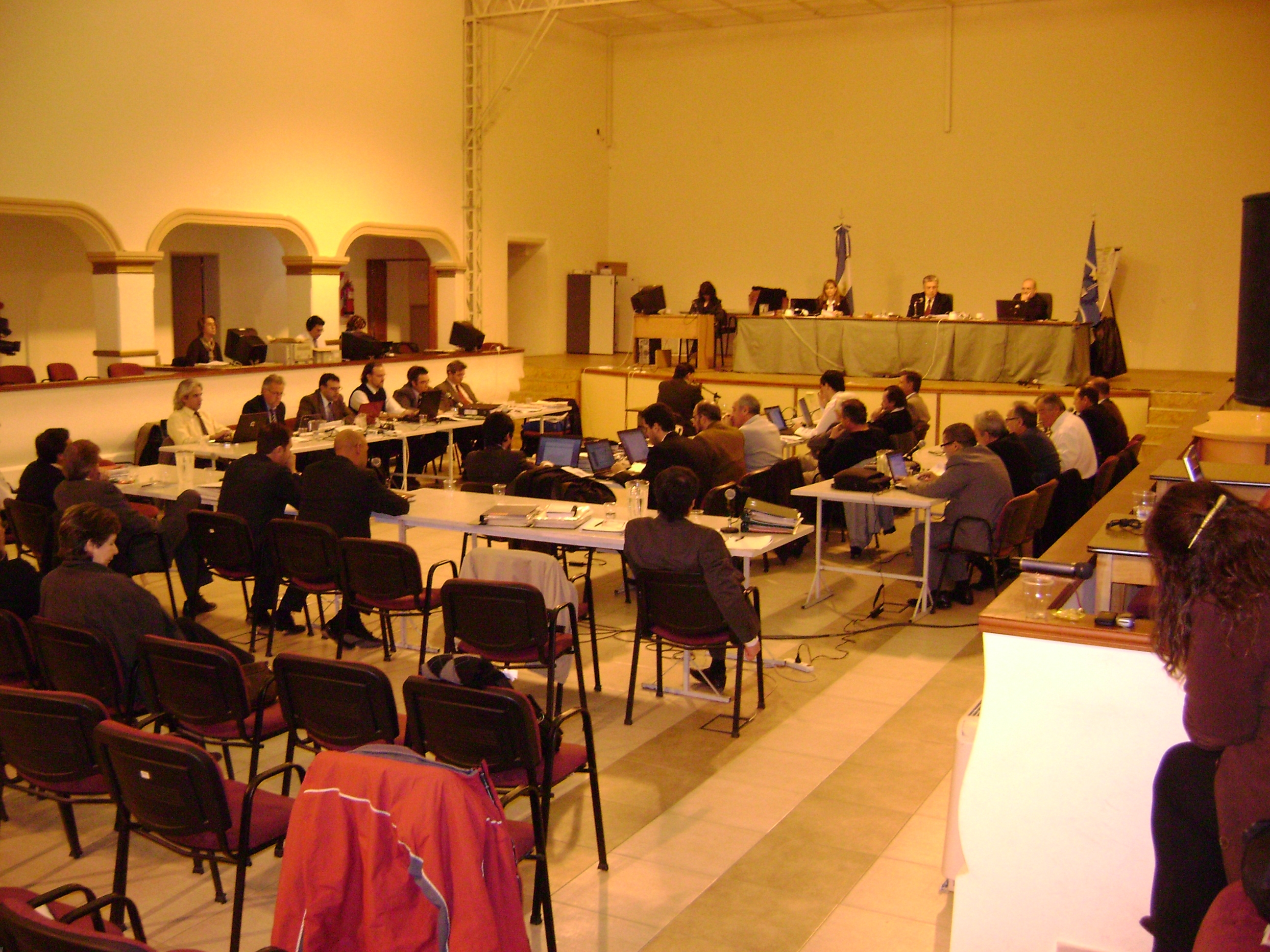 Una imágen de lo que fue el juicio por la Megacausa en el teatro Verdi de Trelew