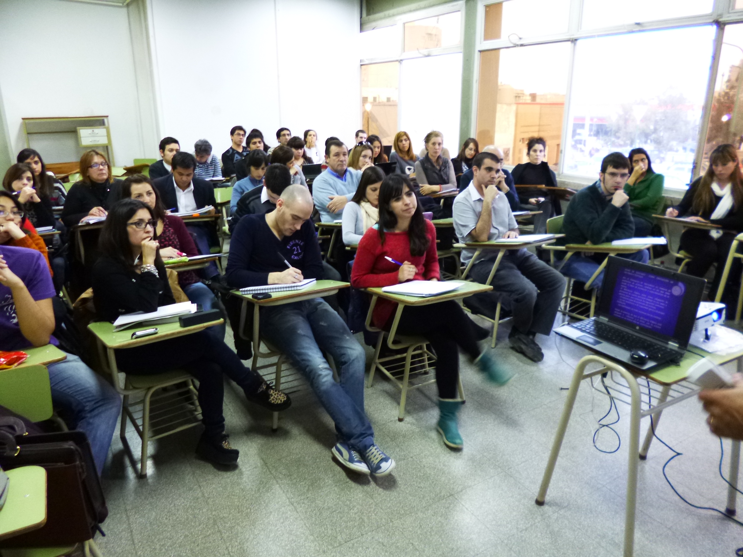 Los estudiantes universitarios recibieron vista del Savd